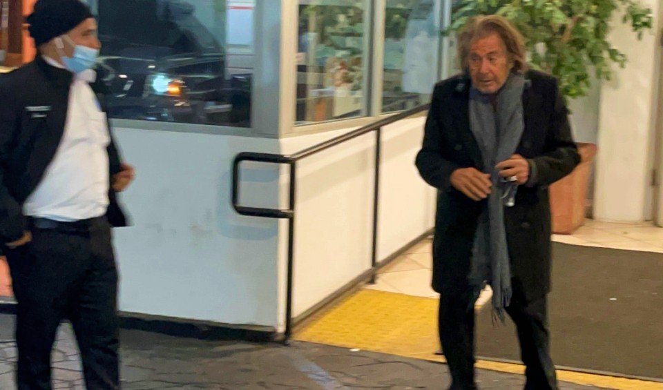 The latest photos of the great actor have worried fans