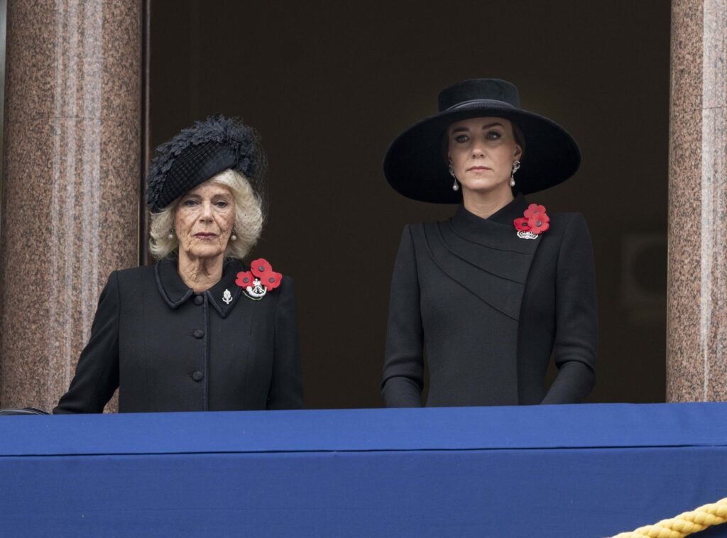 How Kate Middleton calmed “anxious” Queen Camilla with ‘concering’ gesture during Remembrance Sunday Service