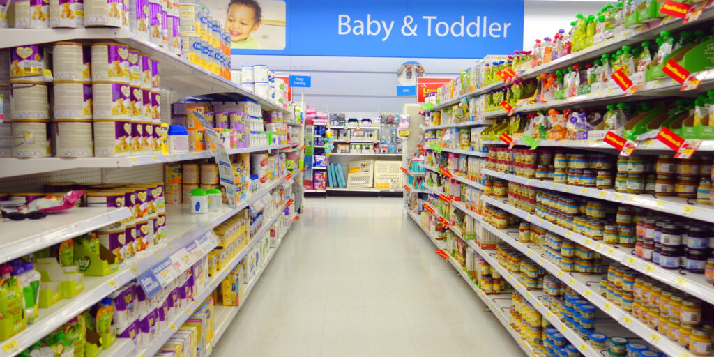 My Mom Left Me in a Cardboard Box in the Supermarket When I Was a Baby — 20 Years Later She Asked For My Help